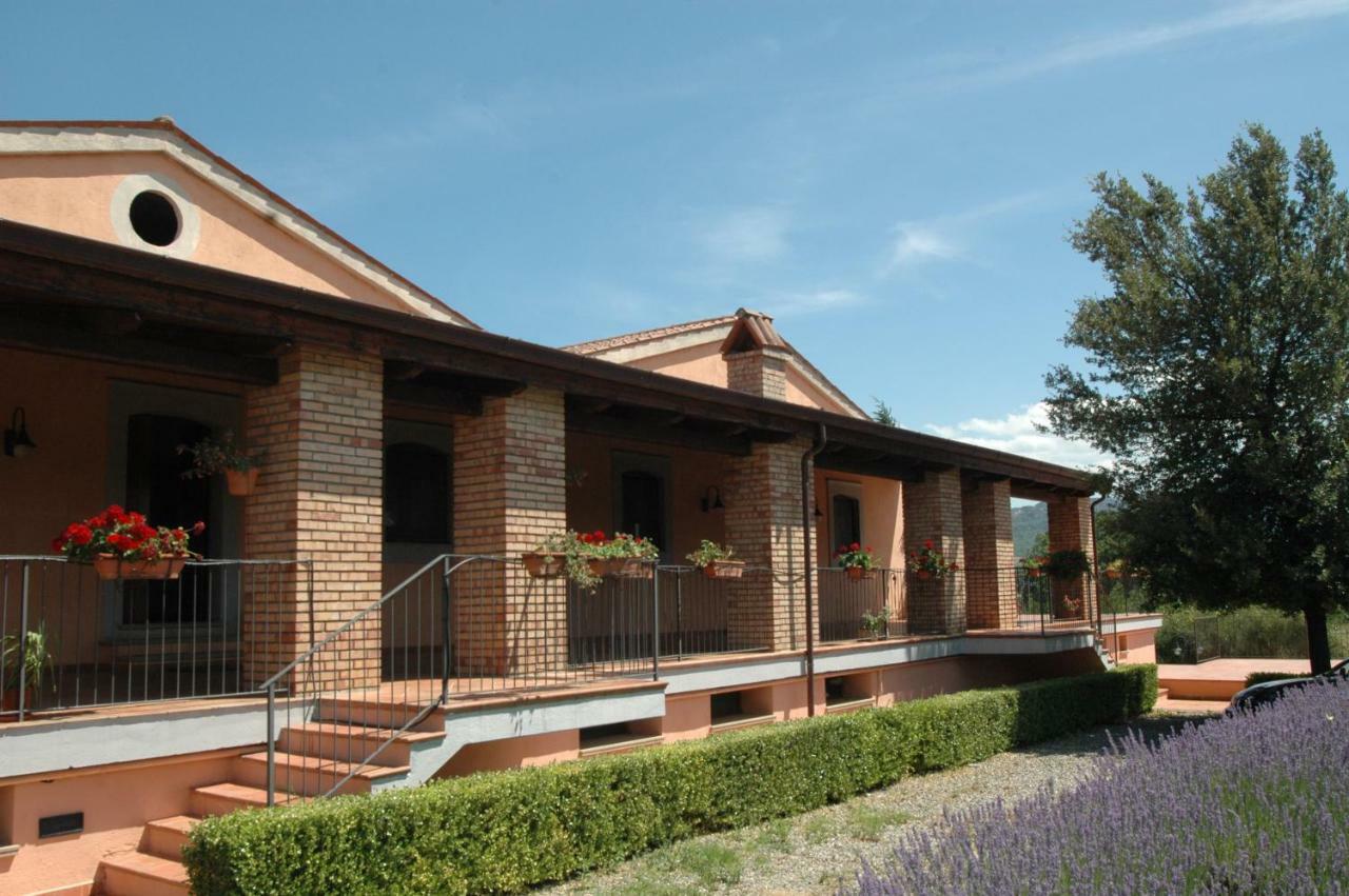 Lolivia Masseria & Ristoro Senise Ngoại thất bức ảnh